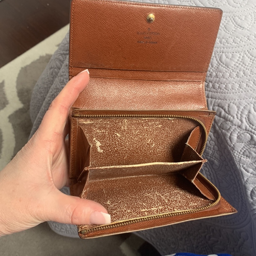 Louis Vuitton Monogram Canvas Brown & Gold Wallet - Picture 9 of 16
